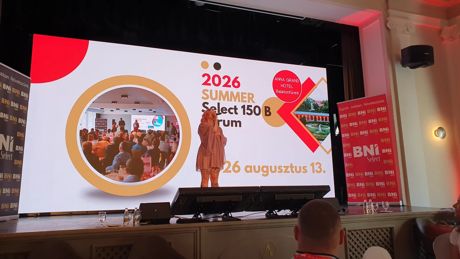 A Summer Select 150B Fórum színpada